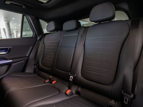 New 2025 Mercedes-Benz GLC 350e 4MATIC image 33