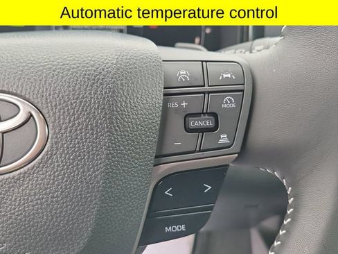 Used 2026 Toyota Camry SE FWD image 12
