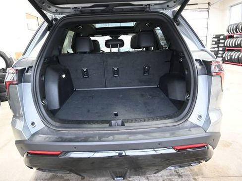 Used 2025 Chevrolet Equinox RS w/ Convenience Package III image 29