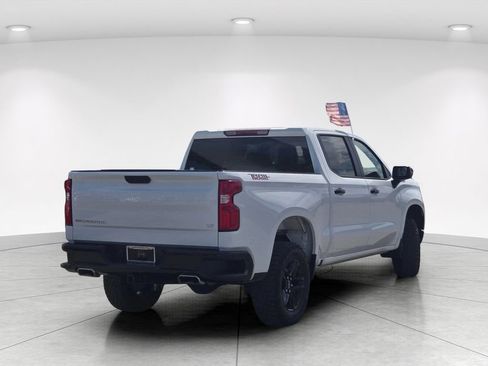 Used 2024 Chevrolet Silverado 1500 LT Trail Boss w/ Convenience Package II AWD/4WD image 3
