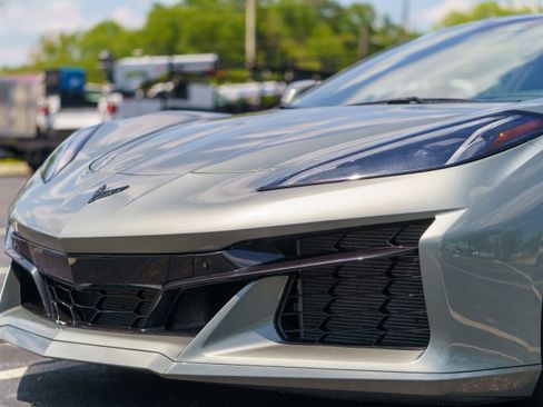 Used 2024 Chevrolet Corvette Z06 RWD image 35