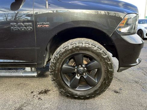 Used 2018 RAM 1500 Express w/ Express Value Package image 6