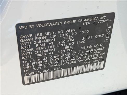 Used 2025 Volkswagen Atlas SEL Premium R-Line image 28