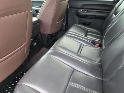 Used 2012 GMC Sierra 2500 SLE w/ SLE Preferred Package image 13