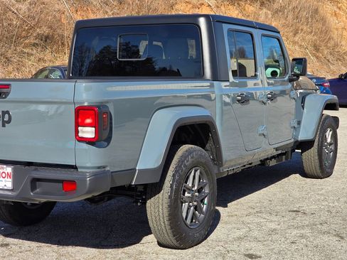 New 2026 Jeep Gladiator Sport image 43