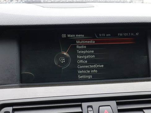 Used 2013 BMW 550i Sedan RWD image 22
