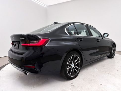 Used 2019 BMW 330i Sedan w/ Convenience Package image 16