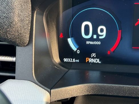 Used 2025 Ford Explorer Active AWD/4WD image 30