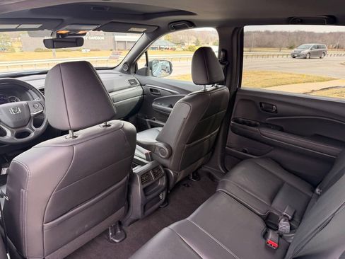 Used 2023 Honda Passport EX-L image 17