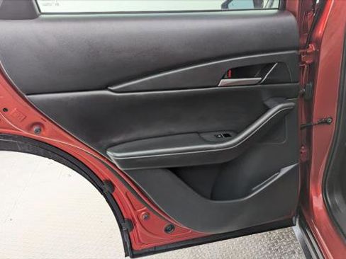 Used 2021 MAZDA CX-30 FWD 2.5 S w/ Select Package image 16