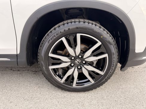 Used 2022 Honda Pilot Touring image 10