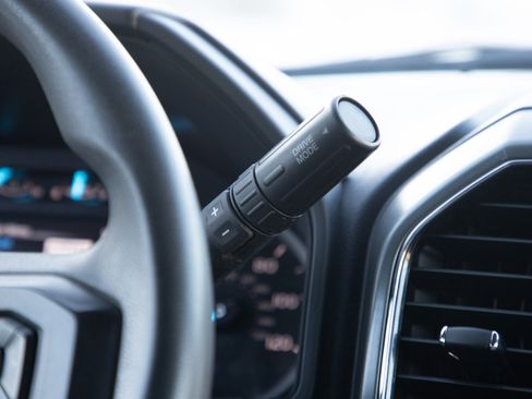 Used 2022 Ford F250 XLT w/ XLT Premium Package image 16