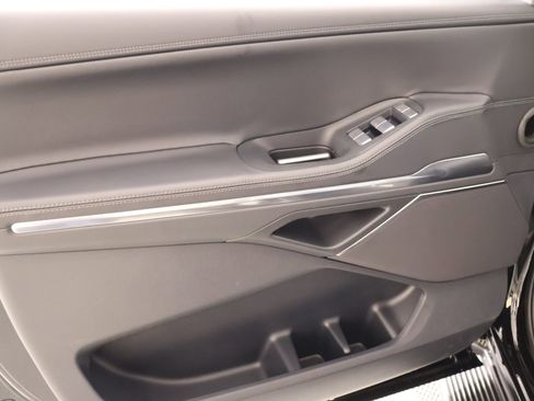 New 2026 Lincoln Navigator Premiere AWD/4WD image 16