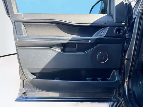 Used 2021 Ford Expedition XL image 14