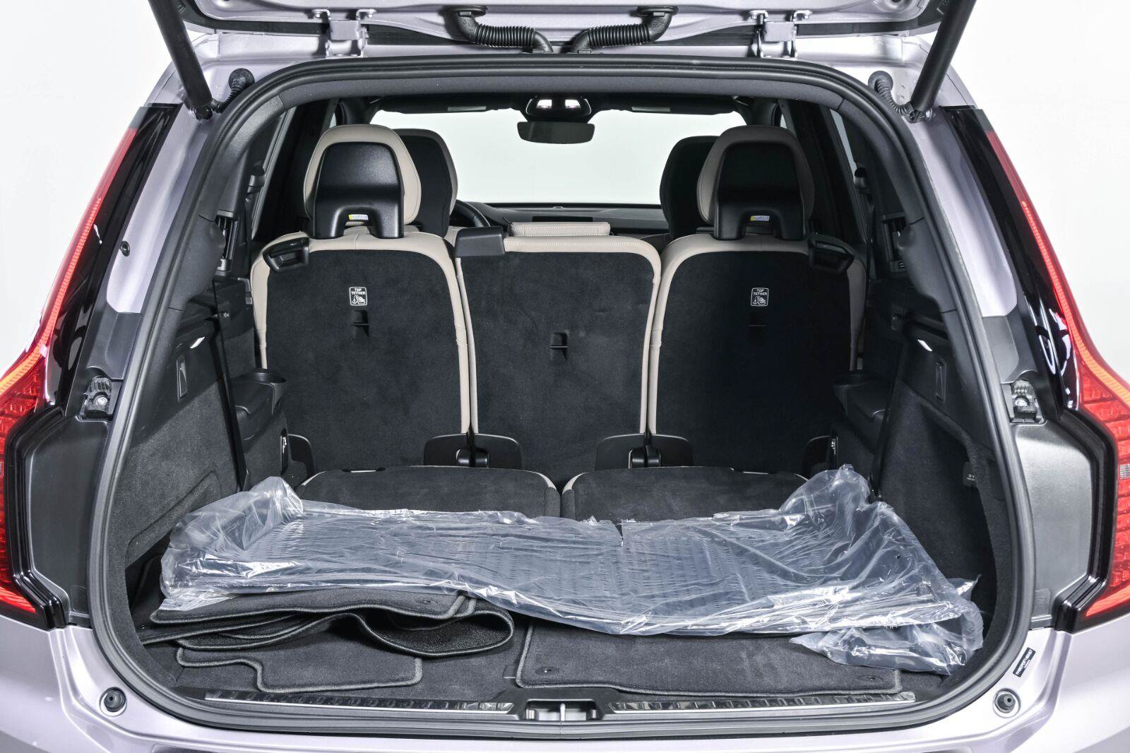 Certified 2026 Volvo XC90 B6 Plus AWD/4WD image 30