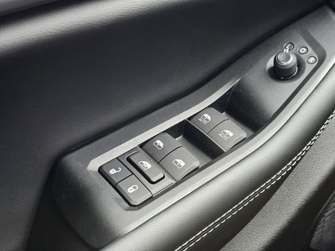 New 2025 Jeep Grand Cherokee L Altitude image 19