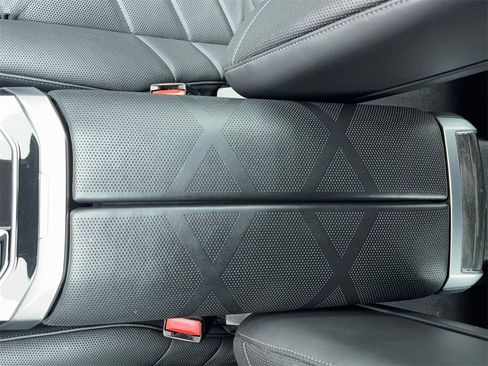 Used 2024 BMW 740i 740i M SPORT,NAV,CAM,PANO,BLIN image 34