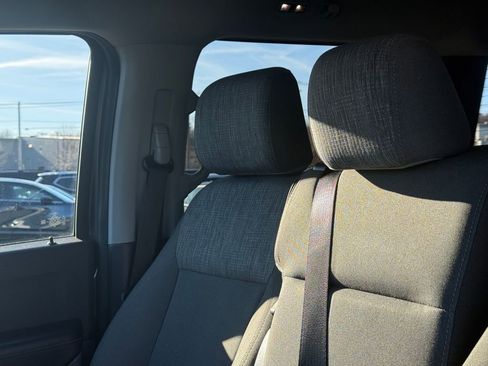 Used 2022 Ford F150 XLT image 23