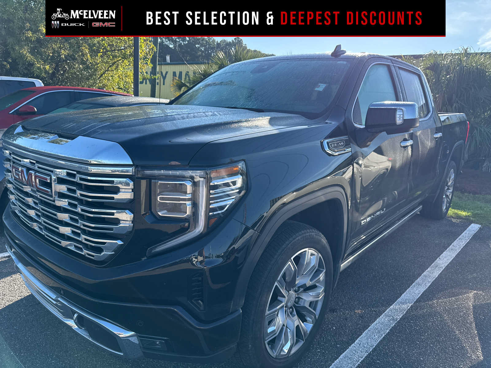 Used 2025 GMC Sierra 1500 Denali w/ Denali Reserve Package AWD/4WD image 1