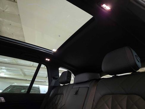 Used 2026 BMW X5 xDrive40i w/ M Sport Package AWD/4WD image 19