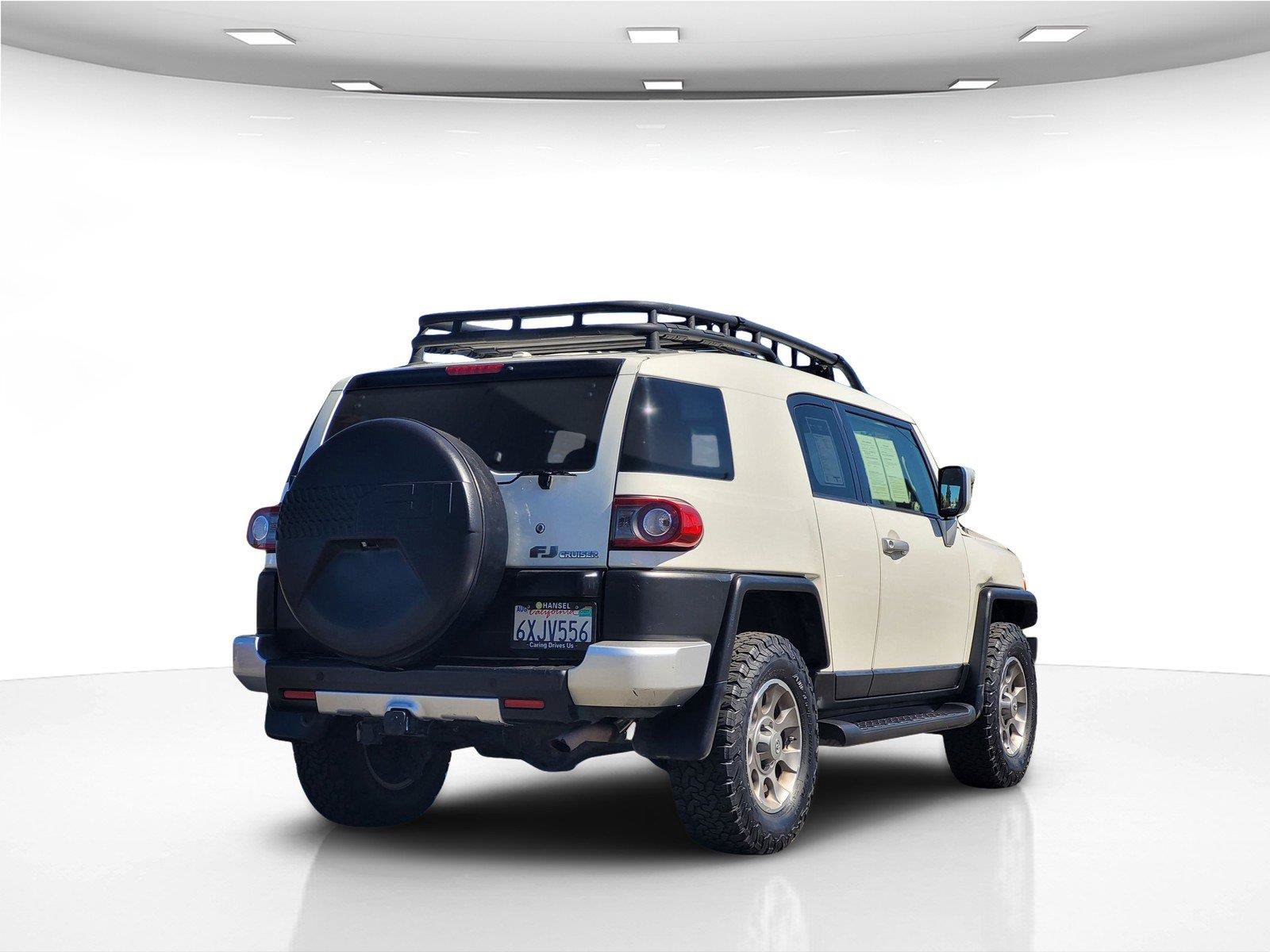 Used 2012 Toyota FJ Cruiser 4WD w/ Upgrade Pkg image 6