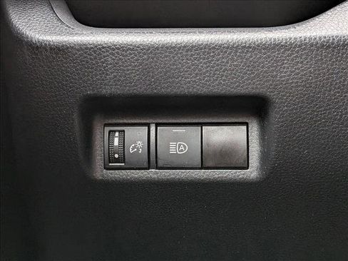 Used 2022 Toyota RAV4 XLE FWD image 15