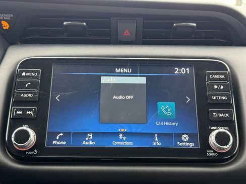 Used 2024 Nissan Kicks SR image 25