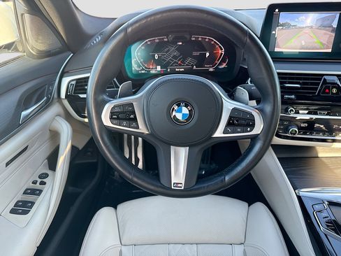 Used 2023 BMW 540i w/ M Sport Package RWD image 17