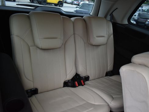 Used 2018 Mercedes-Benz GLS 450 4MATIC w/ Premium Package image 32