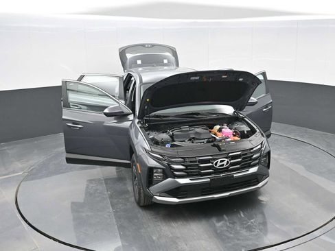 New 2026 Hyundai Tucson Blue SE image 39