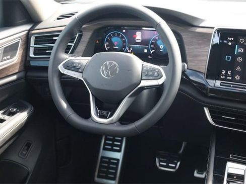 New 2026 Volkswagen Atlas SEL Premium R-Line image 28