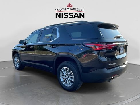 Used 2023 Chevrolet Traverse LT FWD image 4