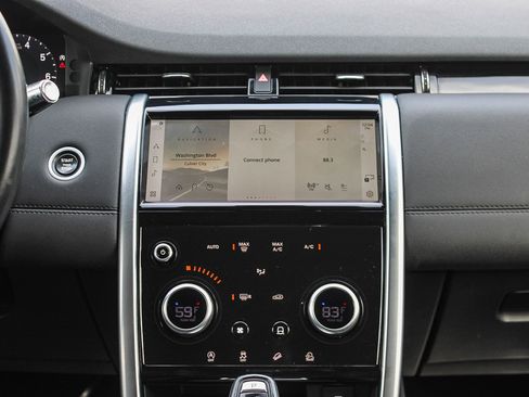 Used 2022 Land Rover Discovery Sport SE image 14