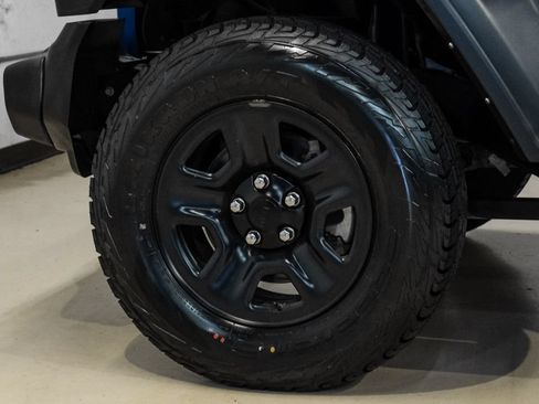 Used 2022 Jeep Wrangler Sport AWD/4WD image 42
