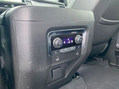 Used 2022 Chevrolet Suburban RST w/ Luxury Package image 22