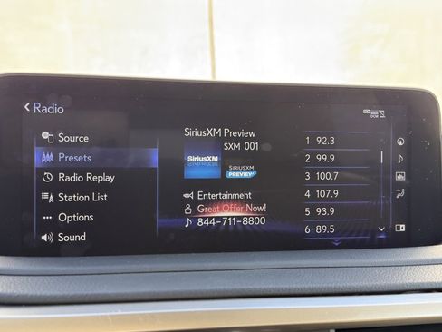 Used 2022 Lexus RX 450h AWD w/ Luxury Package image 11