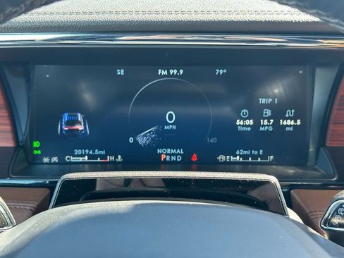 Used 2024 Lincoln Navigator Reserve image 37