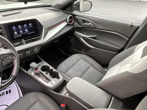 Used 2024 Chevrolet Trax RS w/ Driver Confidence Package image 24