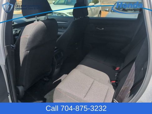 Used 2025 Honda CR-V Sport image 14