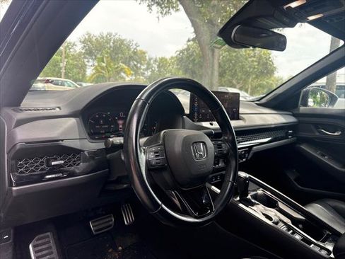 Used 2023 Honda Accord Sport image 12