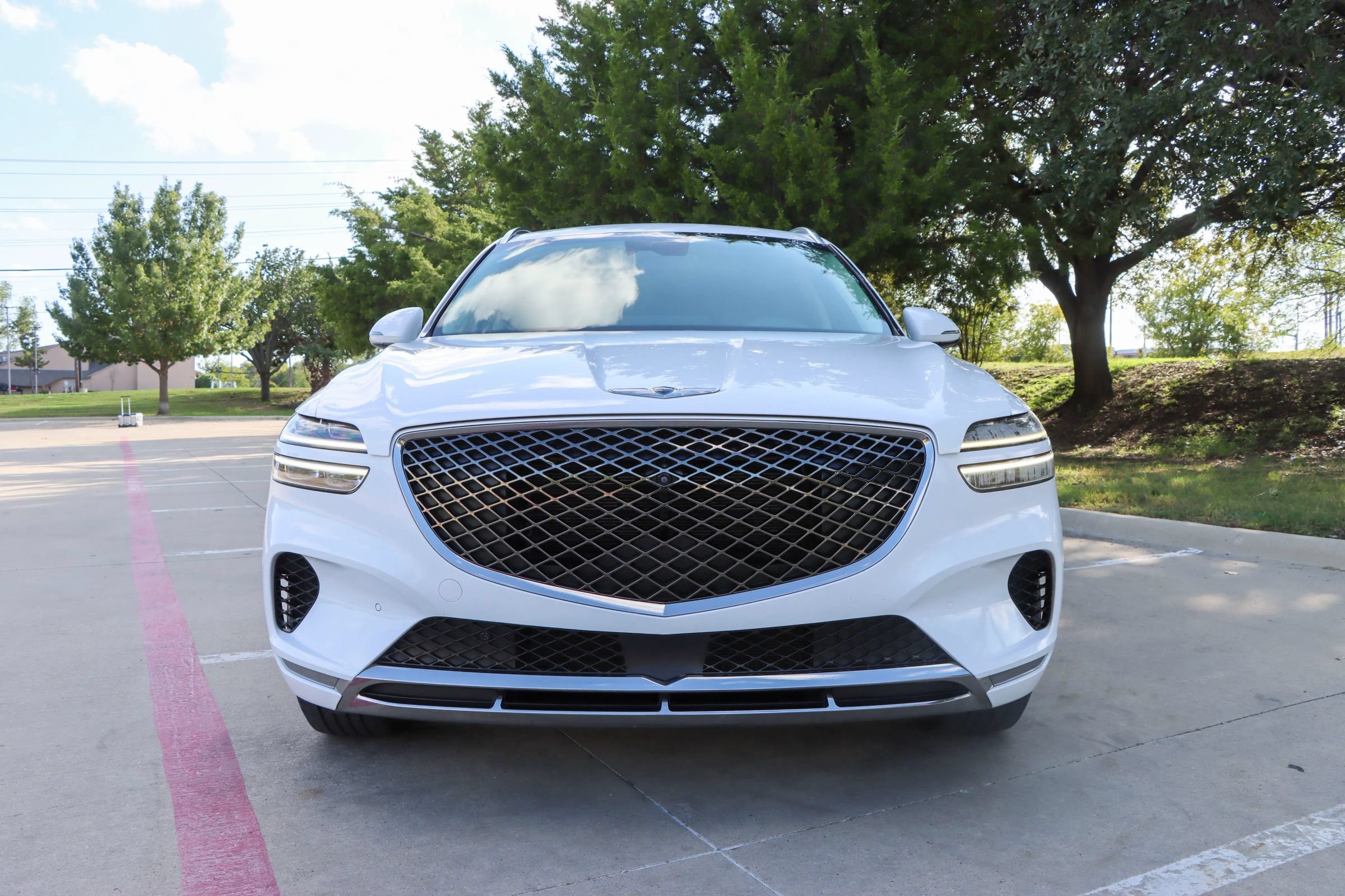 Used 2022 Genesis GV70 2.5T w/ Advanced Package AWD/4WD image 2