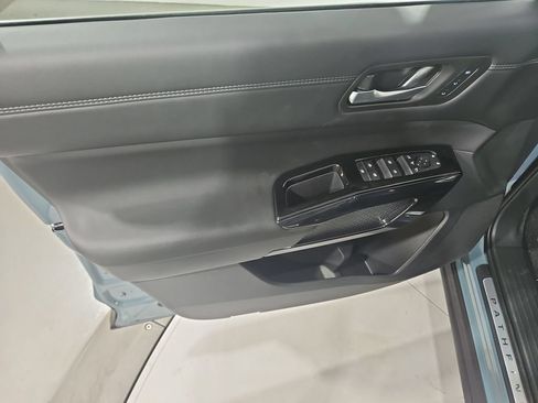 New 2026 Nissan Pathfinder Platinum AWD/4WD image 10