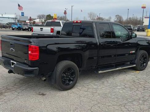 Used 2018 Chevrolet Silverado 1500 LT w/ Midnight Edition image 8