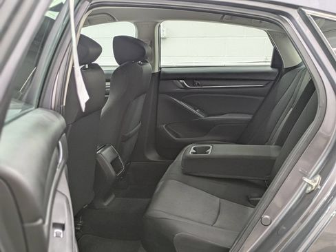 Used 2018 Honda Accord LX image 9