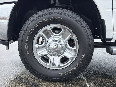 Used 2017 RAM 3500 Tradesman w/ Chrome Appearance Group image 11