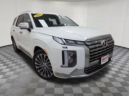 Used 2023 Hyundai Palisade Calligraphy AWD/4WD image 3