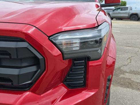 New 2026 Toyota Tacoma SR5 AWD/4WD image 30