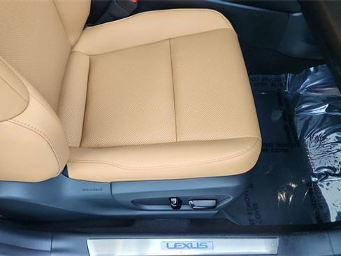 Used 2023 Lexus UX 250h AWD w/ Premium Package image 22