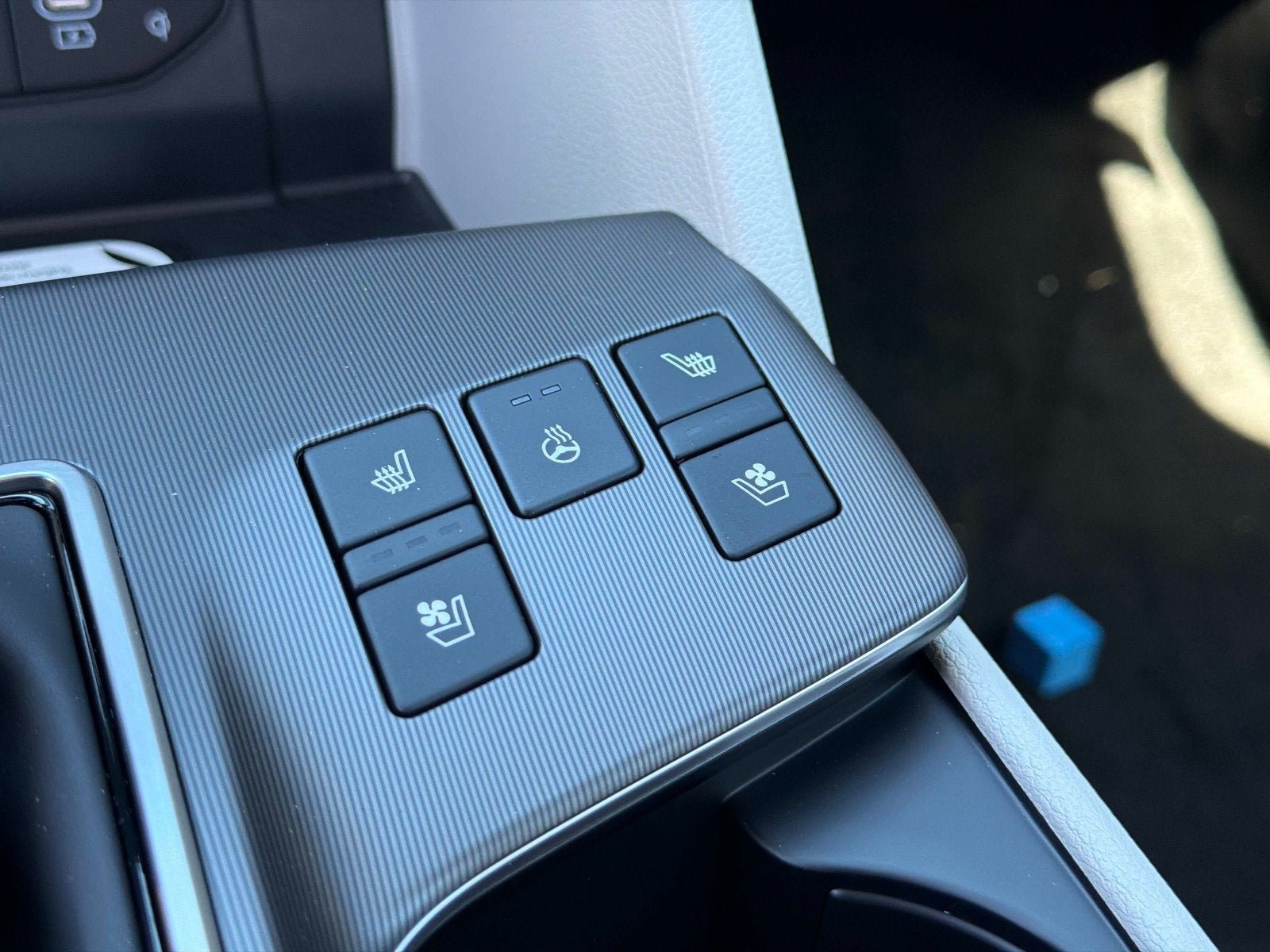 New 2026 Kia Sportage SX FWD image 25