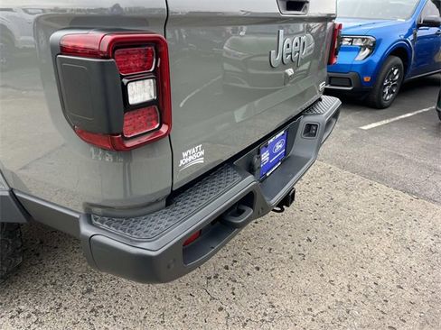 Used 2021 Jeep Gladiator Overland w/ Popular Equipment Package image 10